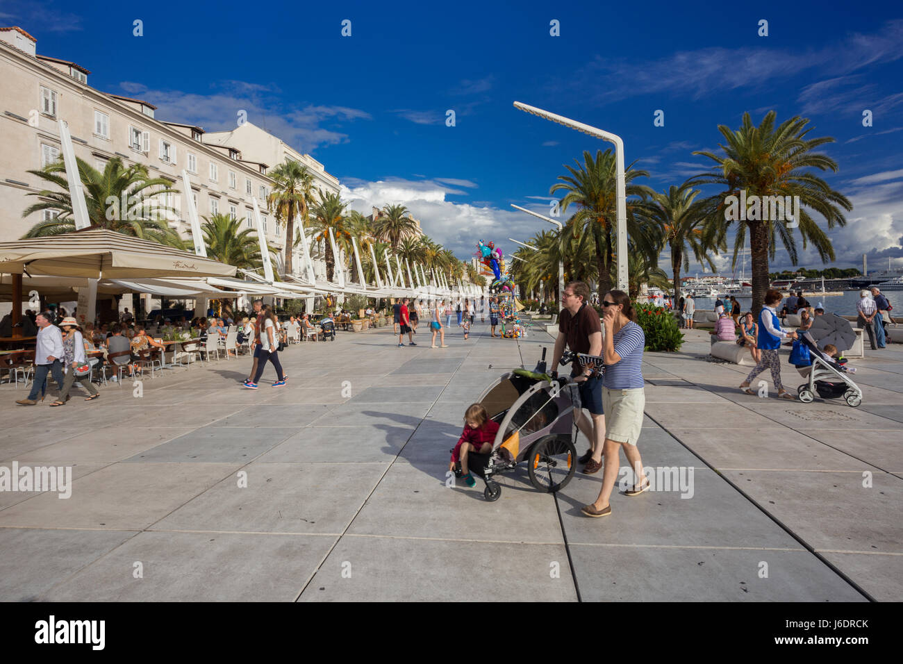 Lungomare in citta di Spalato, Dalmazia, Croazia Foto Stock