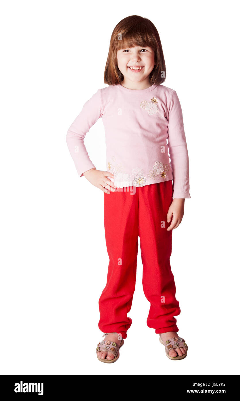 Bambina indossa un maglione rosa e pantaloni rossi isolato permanente Foto  stock - Alamy