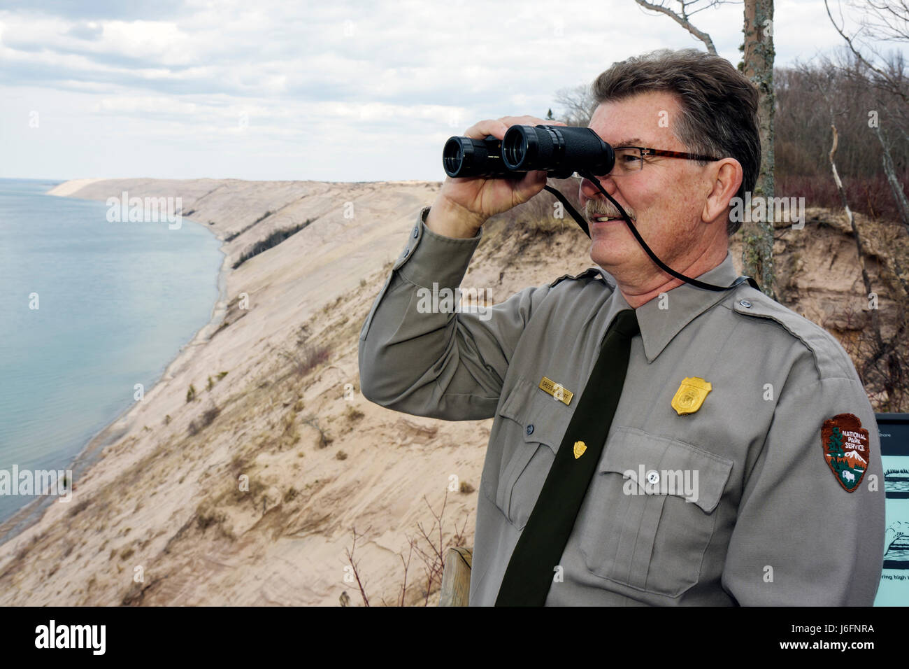 Michigan,MI,Mich,Upper Peninsula,U.P.,UP,Lake Superior,Pictured Rocks National Lakeshore,Grand Sable Banks & Dunes,National Park Service Ranger,guida, Foto Stock