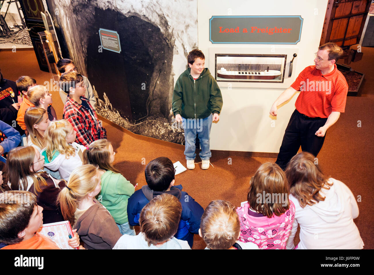 Michigan Upper Peninsula,U.P.,UP,Lake Superior,Negaunee,Michigan Iron Industry Museum,Heritage,Education,Student,class field trip,exhibition c Foto Stock