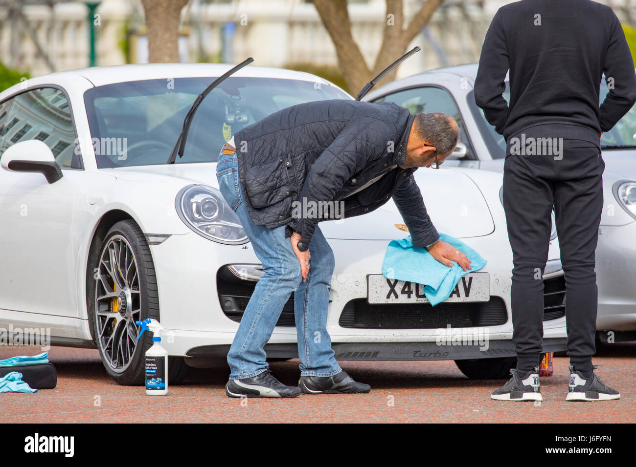 Il Porsche Club di Gran Bretagna incontro sul lungomare della famosa località balneare di Llandudno nel Galles del Nord, Regno Unito Foto Stock