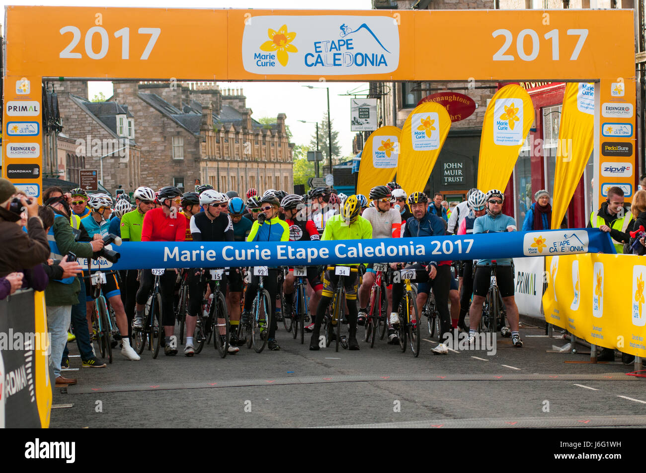 Pitlochry, Perthshire, Scotland, Regno Unito. 21 Maggio, 2017. I ciclisti che partecipano nel 2017 Etape Caledonia &COPY; Credito: Cameron Cormack/Alamy Live News Foto Stock