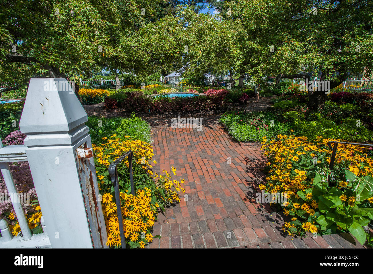 Splendidi giardini possono essere trovati in Prescott Park a Portsmouth, NH Foto Stock