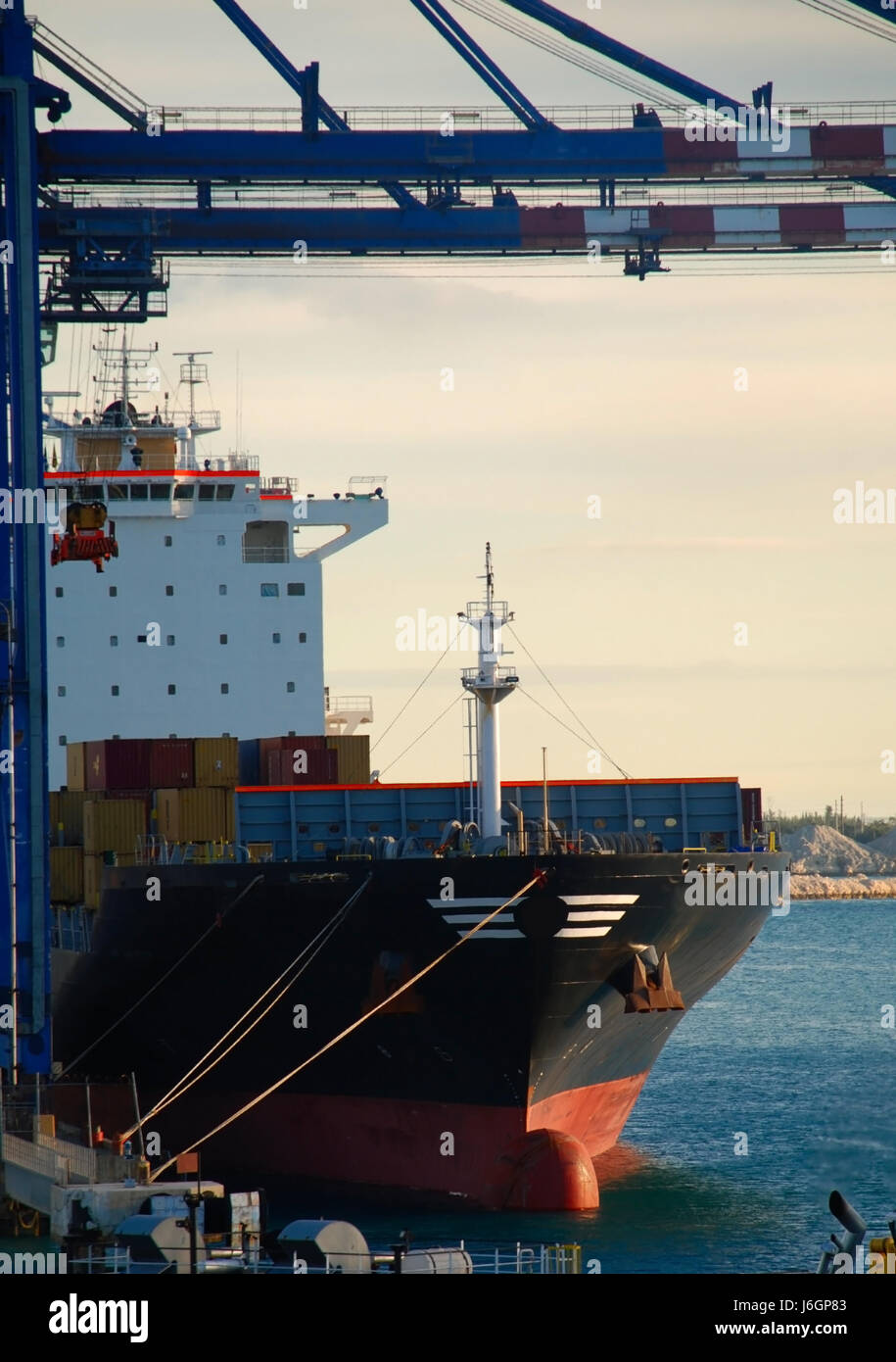 L'industria di trasporto del traffico nave barca barca a remi in barca a vela in barca a vela Foto Stock