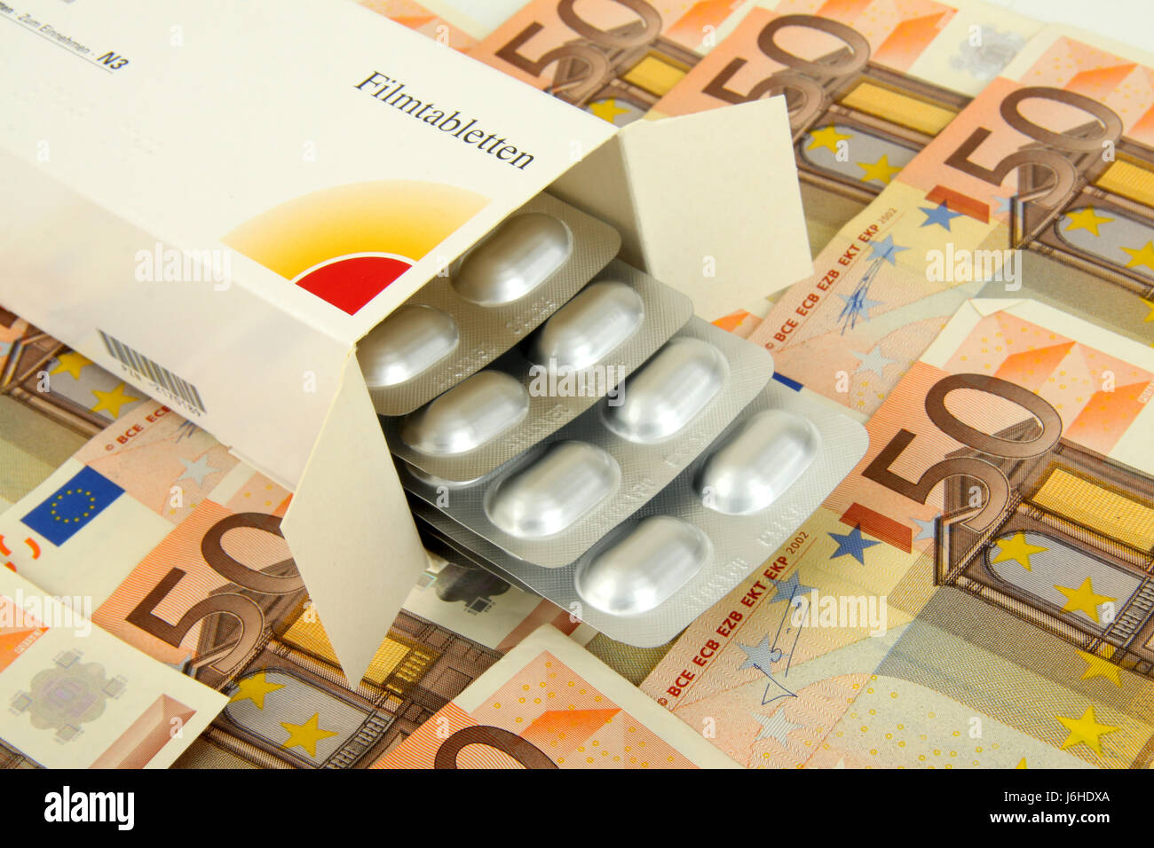 Le compresse di costo tablet prendere la salute Vitamine Vitamine euro costo dolore pillole Foto Stock