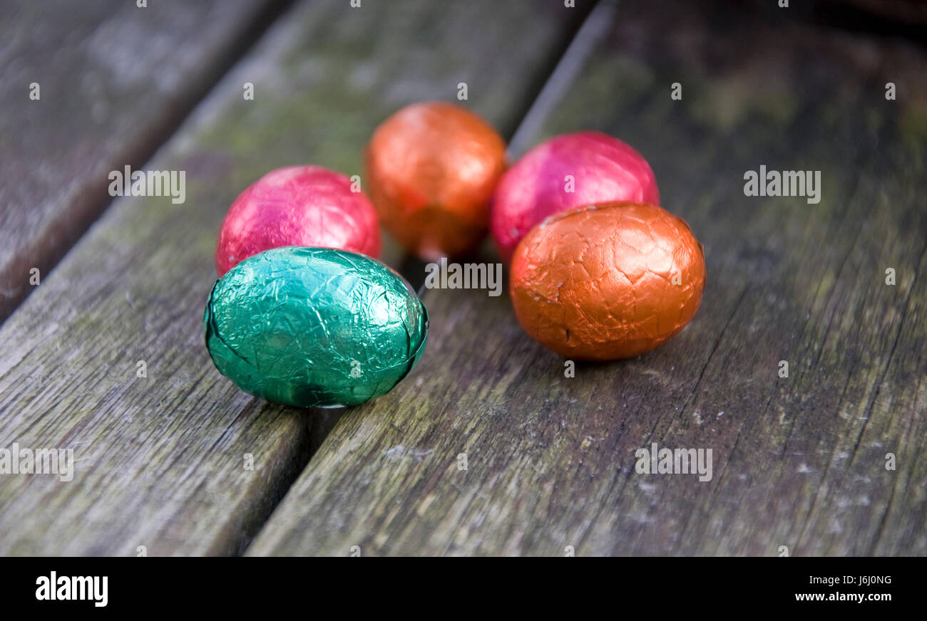 Colorato colorato splendida molteplici riccamente colorati uova di Pasqua La Pasqua Foto Stock