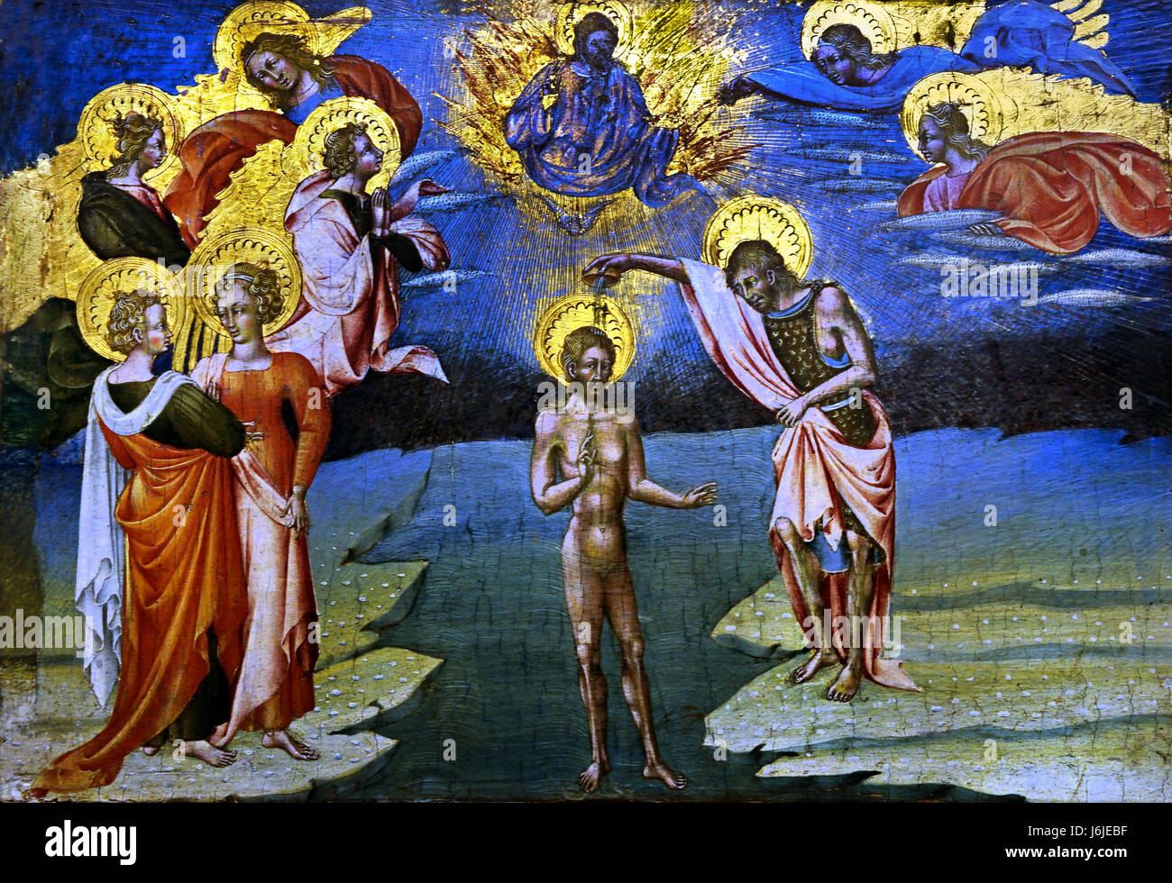 Il Battesimo di Cristo: Predella Panel 1454 Giovanni di Paolo 1417 - 1482 Italia italiano ( San Giovanni Battista battezza Cristo nel fiume Giordano. Dio il Padre e lo Spirito Santo in forma di colomba sono illustrati sopra; angeli partecipare su entrambi i lati. Il Nuovo Testamento (tutti i Vangeli ad es. Matteo 3, 13-17). ) Foto Stock