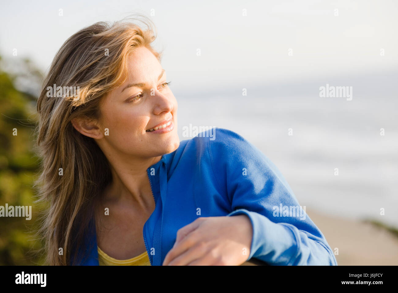 Donna bella bella beauteously entusiasmo divertimento divertimento gioia gag scherzo Foto Stock