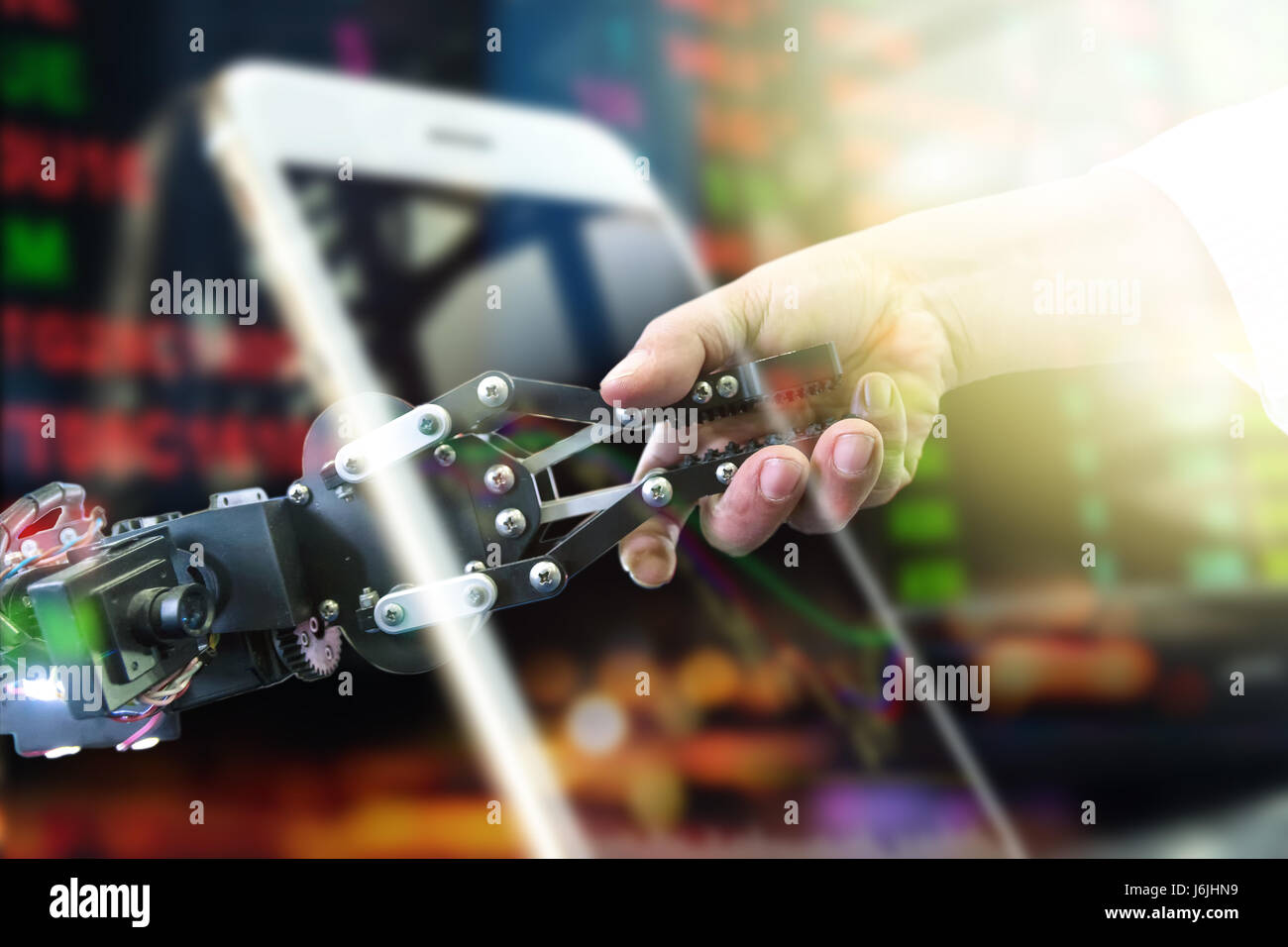 Concetto di immagine del software (Robot Trading System) utilizzato nel mercato azionario che invia automaticamente la negoziazione da un intervento umano. Foto Stock