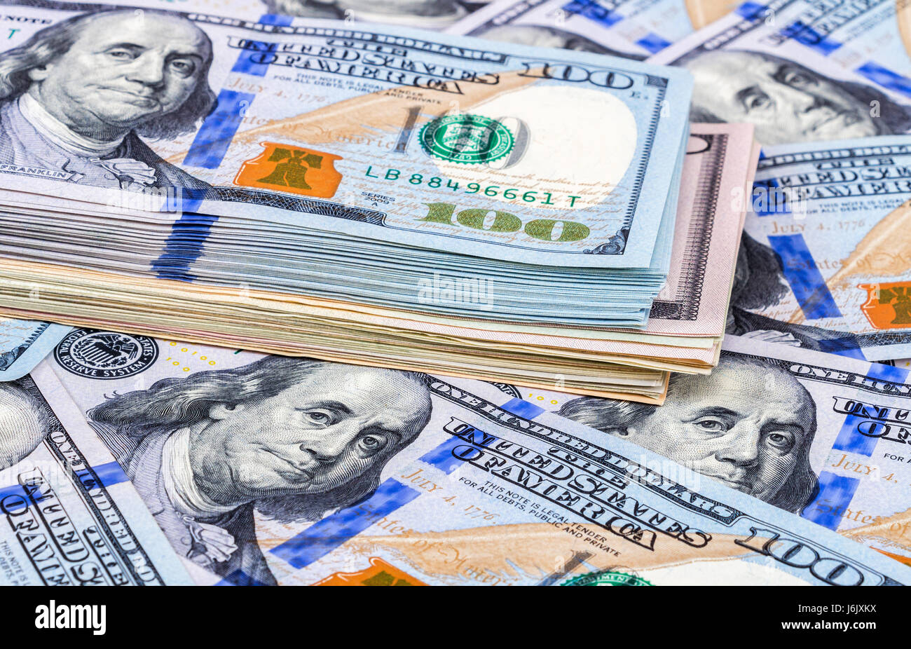 Cumulo di un centinaio di american Dollar Bills close up Foto Stock