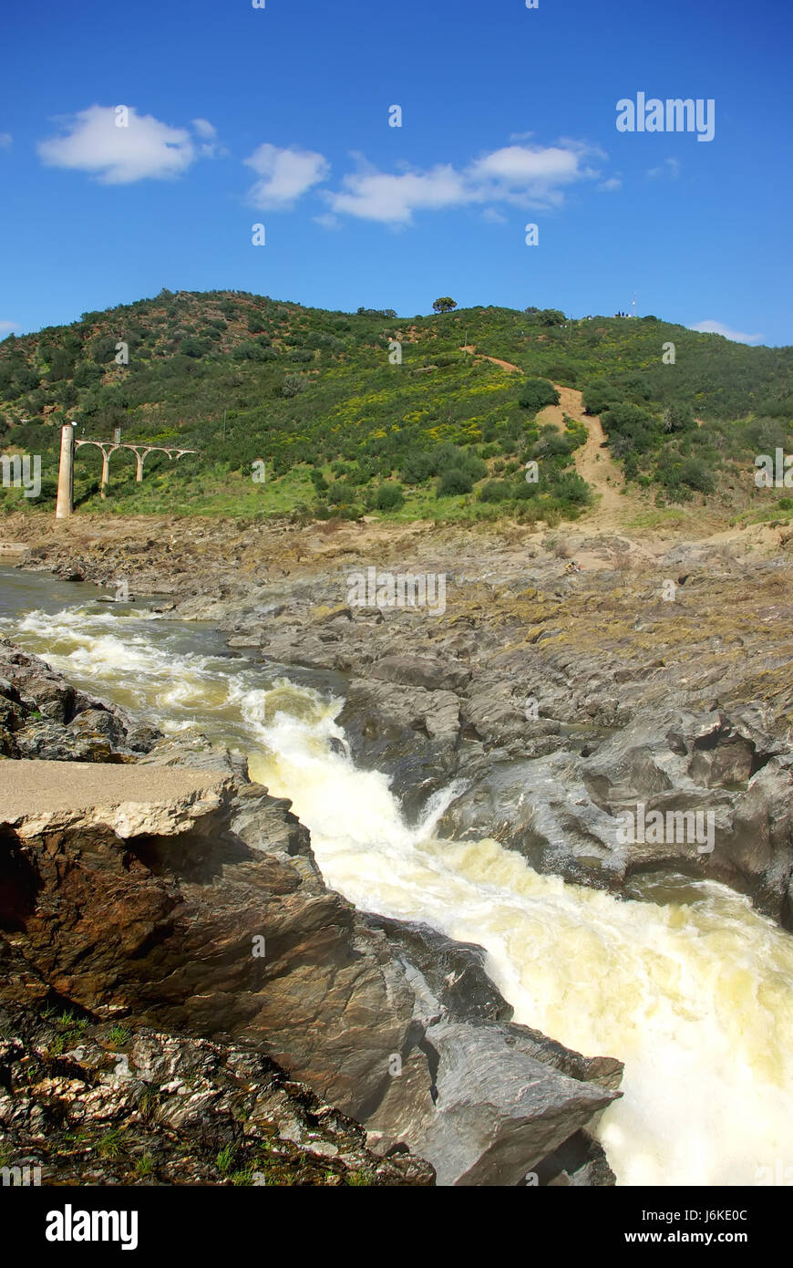 Europa spagna wolf acqua di fiume obiettivo passaggio archgway gate gantry europa Spagna Foto Stock