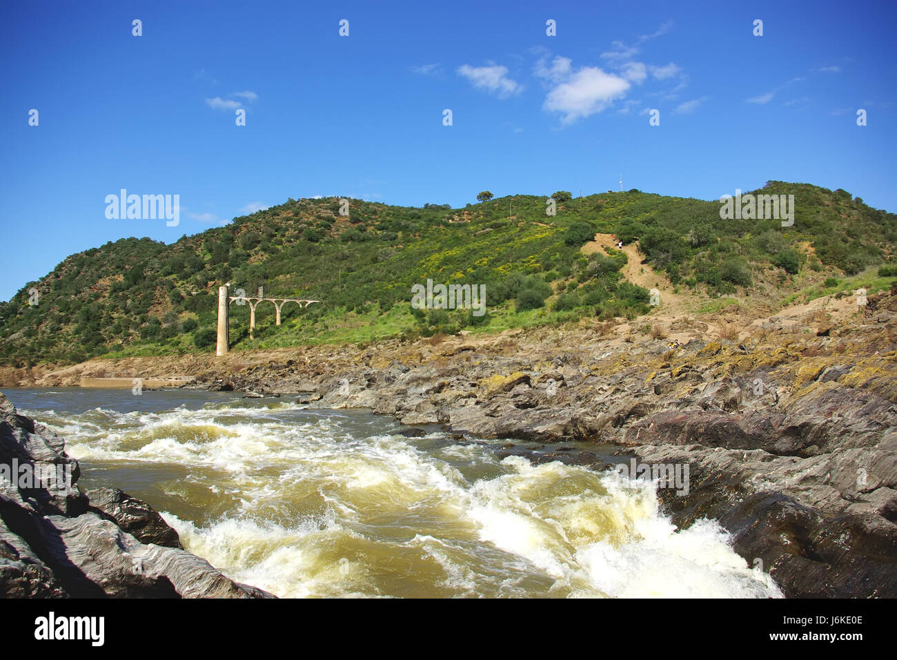 Europa spagna wolf acqua di fiume obiettivo passaggio archgway gate gantry europa Spagna Foto Stock