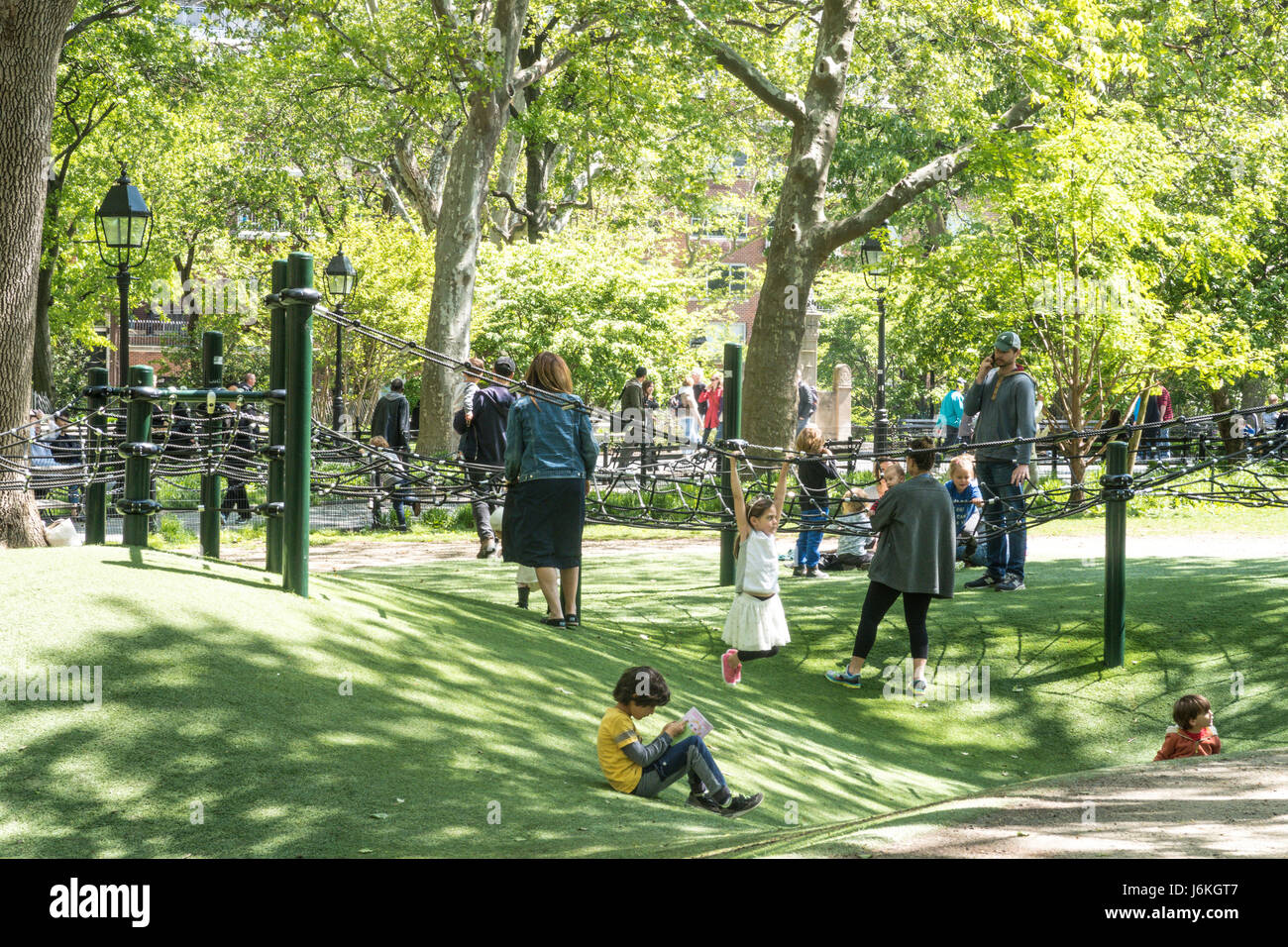 Parco giochi a Washington Square Park, Greenwich Village, NYC Foto Stock