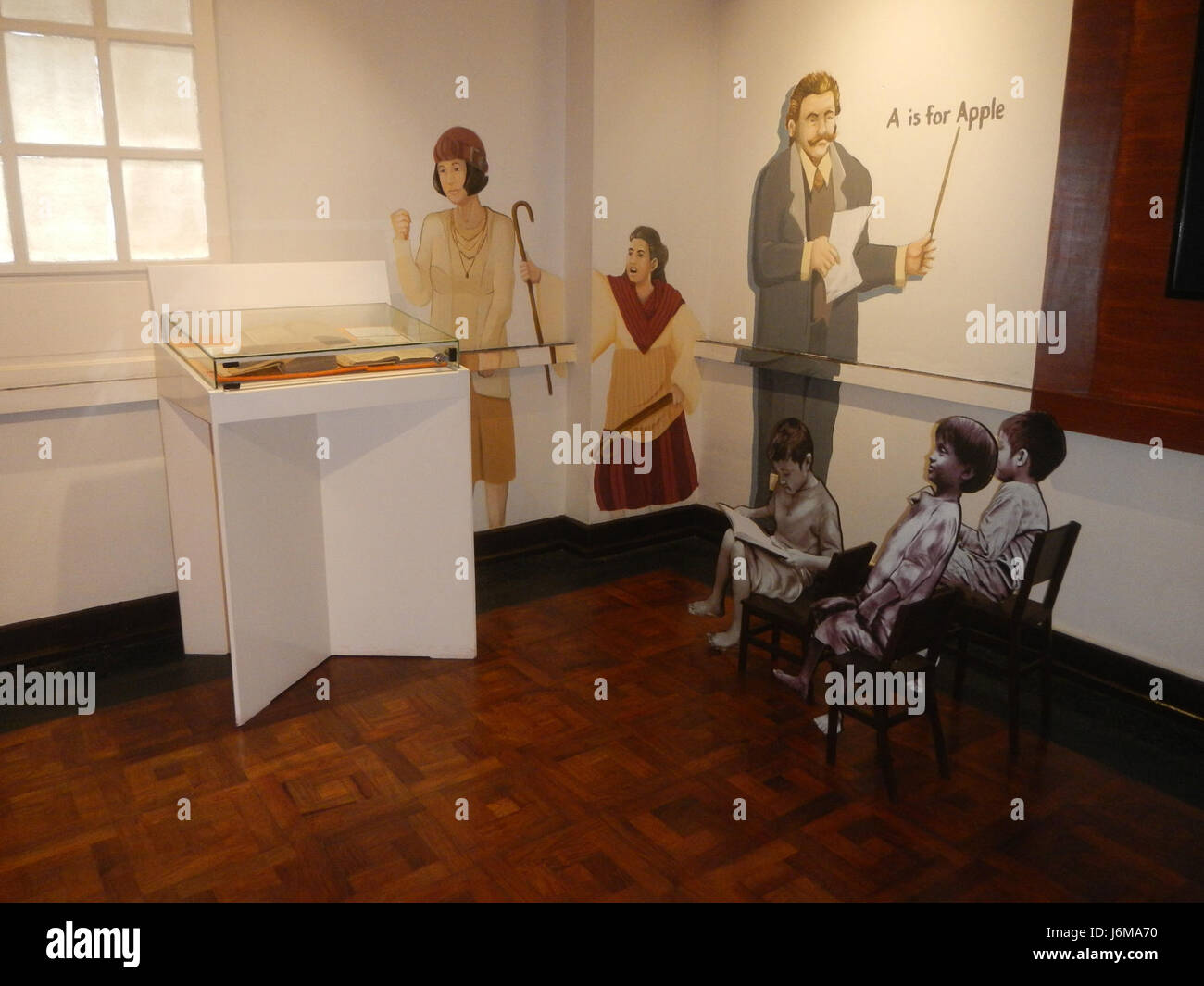 L'interno del Santuario Casa Real a Malolos, Filippine, mostra il suo significato storico come luogo di attività politiche e religiose. Costruito durante l'epoca coloniale spagnola, è un importante simbolo dell'eredità culturale e storica della nazione. Foto Stock