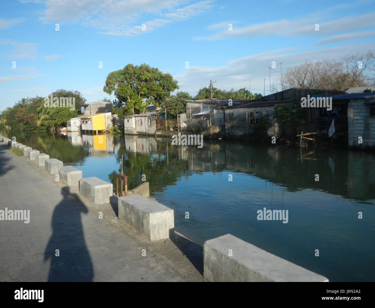 09678 risaie, praterie, alberi, case di irrigazione, Sabang Baliuag, Bulacan ponti stradali 39 Foto Stock