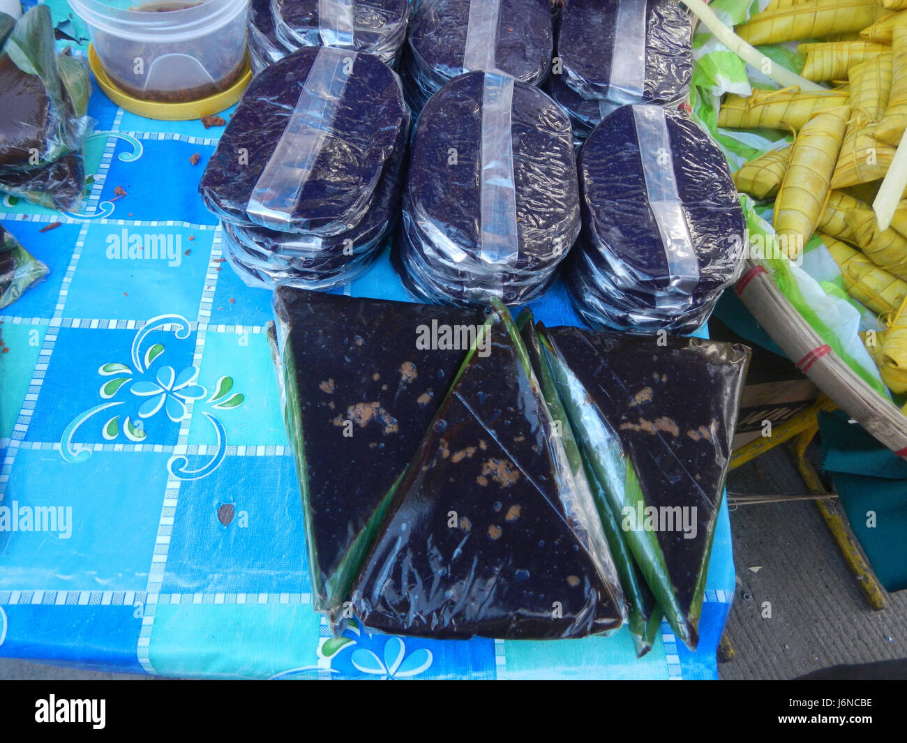 Questo si riferisce al festival Pistang Bayan a Bustos, Bulacan, Filippine, che celebra la cultura e le tradizioni locali, tra cui l'esposizione di prelibatezze Filippine. Foto Stock