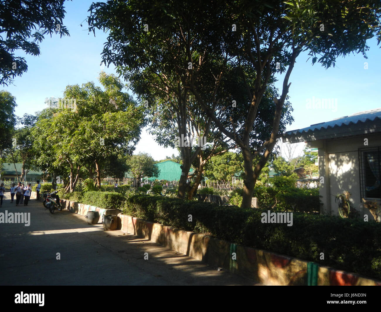 La Alexis G. Santos National High School di Liciada, Bustos, Bulacan, è un'istituzione educativa focalizzata sulla fornitura di istruzione secondaria di qualità agli studenti della regione. La scuola svolge un ruolo chiave nello sviluppo della comunità locale. Foto Stock