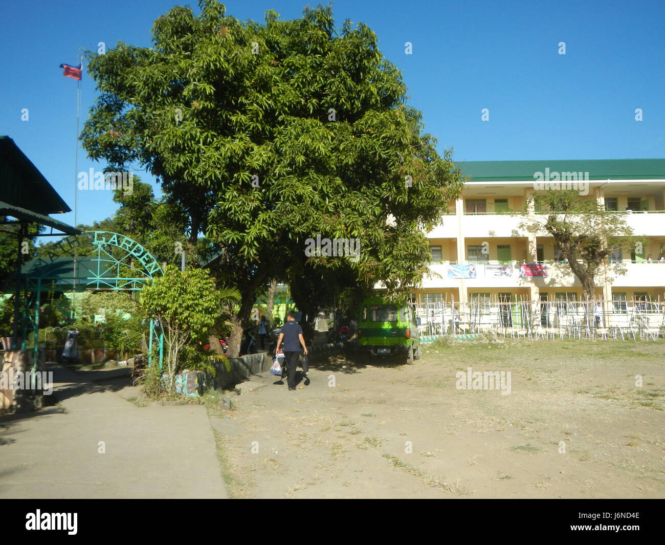 Alexis G. Santos National High School di Liciada, Bustos, Bulacan, è un'istituzione educativa che svolge un ruolo chiave nel fornire un'istruzione di qualità agli studenti della regione. La scuola si concentra sull'eccellenza accademica e sullo sviluppo della comunità. Foto Stock