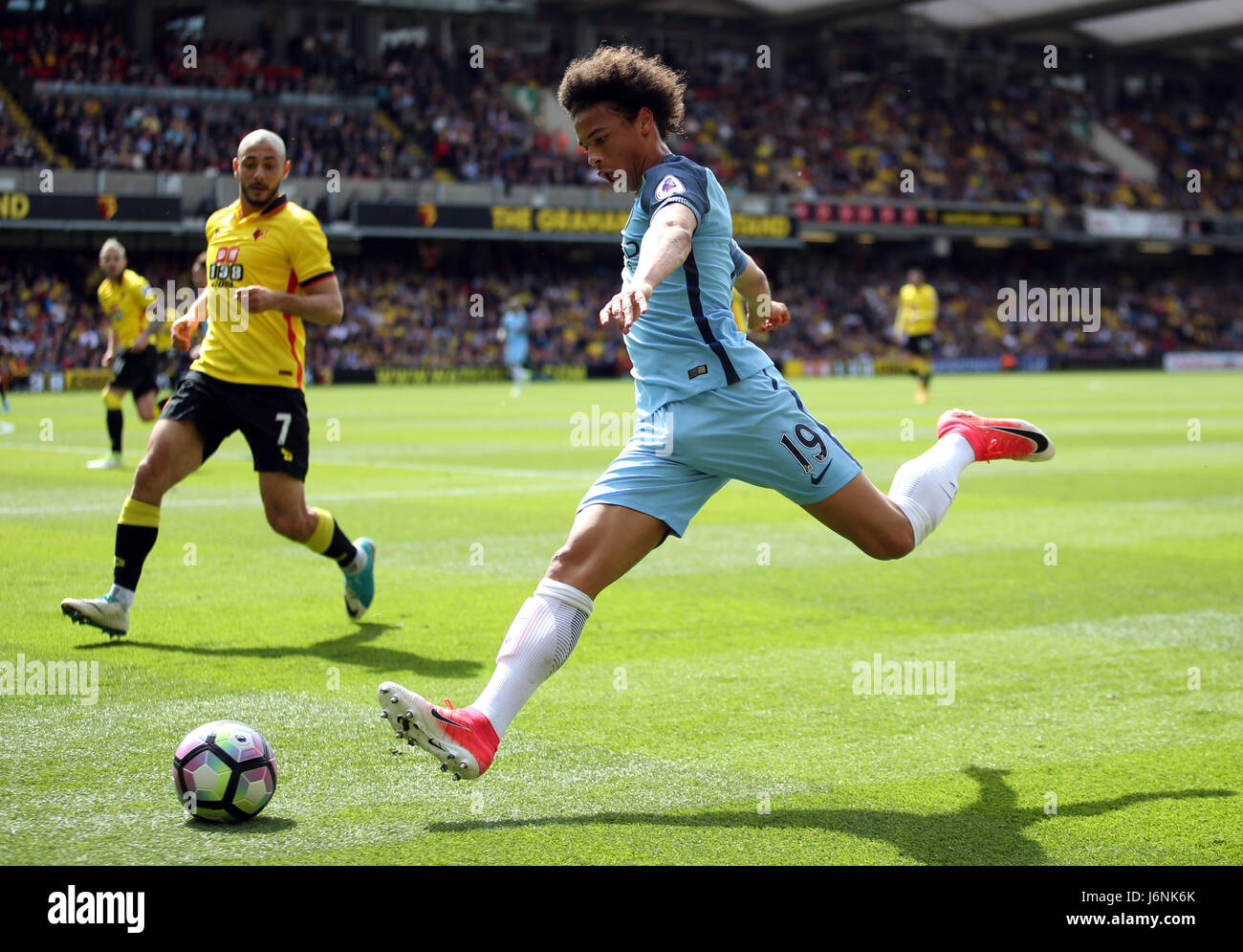 Manchester City's Leroy sane durante il match di Premier League a Vicarage Road, Watford. Foto Stock