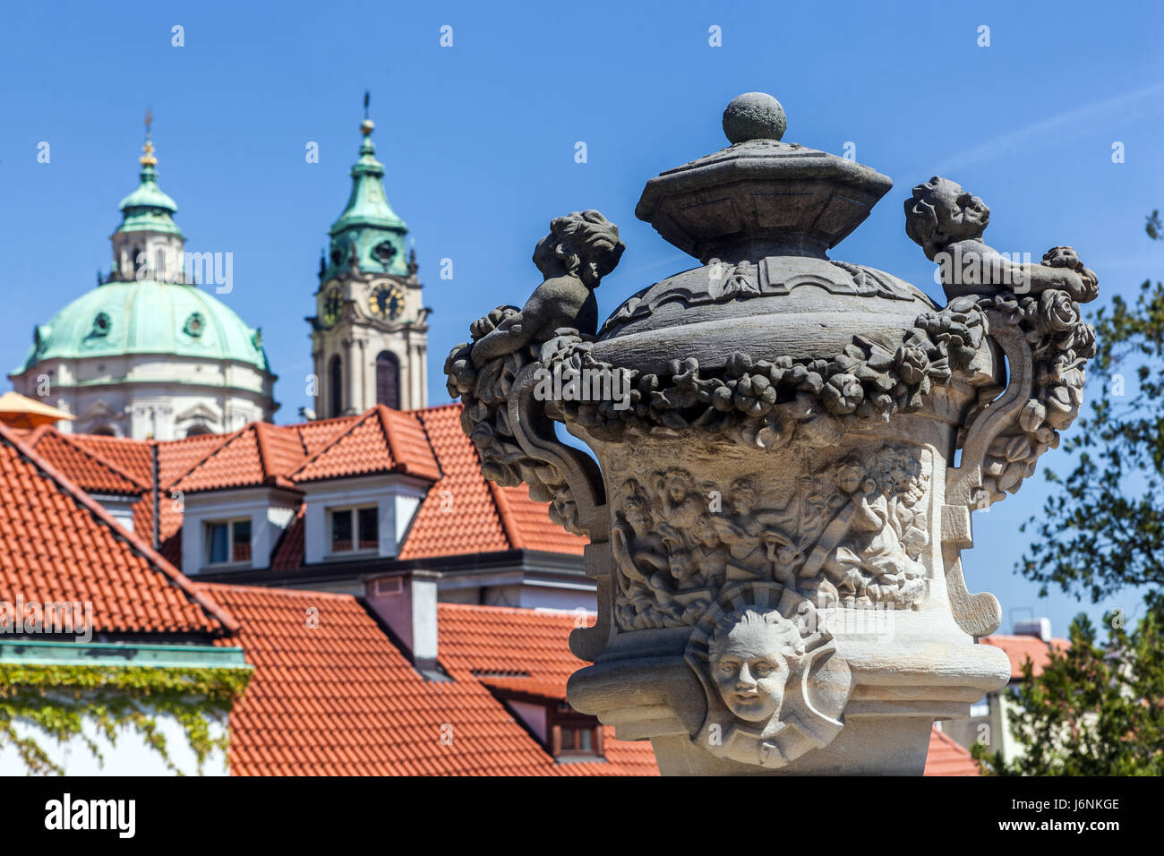 Uno dei più bei giardini barocchi di Praga, Vrtba Garden, Mala Strana, Repubblica Ceca, Europa Foto Stock