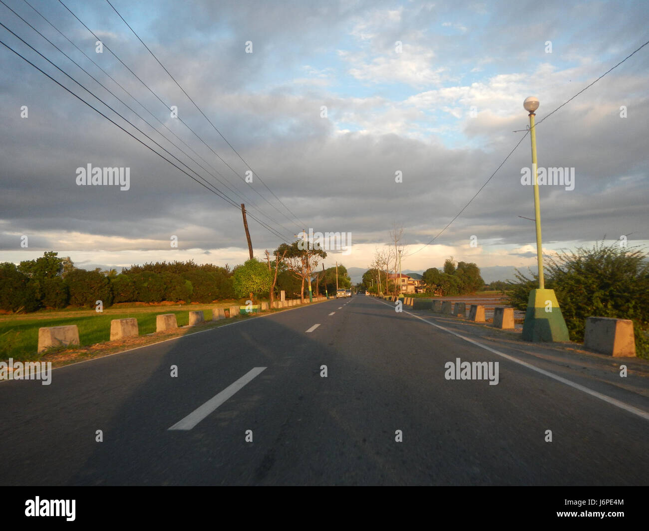 09408 Vecchia Acacia Santa Cruz Santa Monica Isidro strade Buon San Luis Pampanga 30 Foto Stock