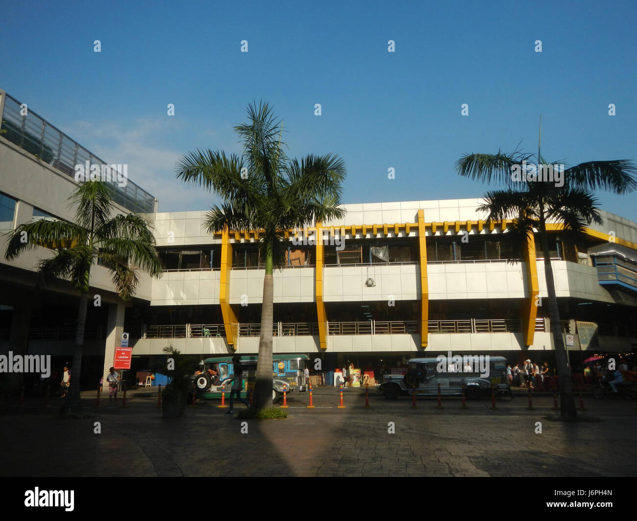 Questo si riferisce all'area del municipio di Pasig nelle Filippine, evidenziando le principali infrastrutture pubbliche come edifici governativi, mercati e aree di parcheggio. Pinagbuhatan è un distretto all'interno di Pasig noto per i suoi spazi civici e commerciali. Foto Stock
