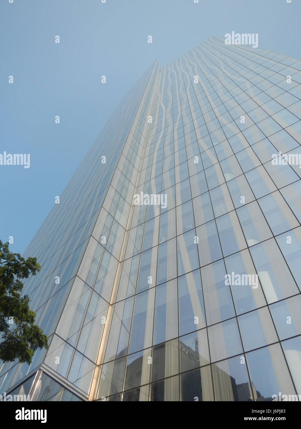 08983 Urdaneta Zuellig costruendo un triangolo Roxas Paseo de Roxas Gil Puyat Makati Avenue 49 Foto Stock