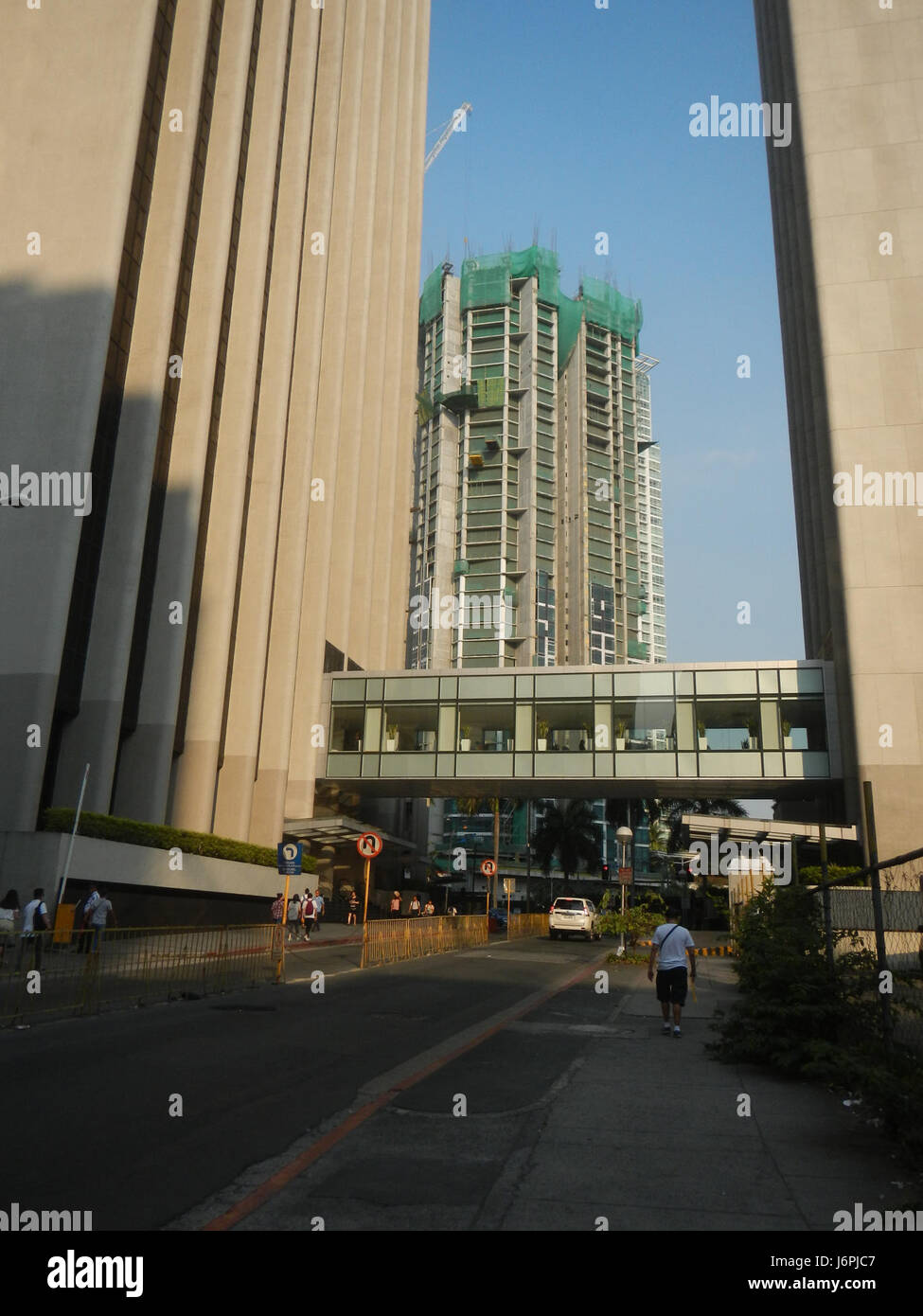 Questo si riferisce al layout urbano e ai punti di riferimento di Makati, un quartiere centrale degli affari a Metro Manila, Filippine. Mette in evidenza le principali posizioni come l'edificio Zuellig, BDO e Paseo de Roxas, i principali viali della zona. Foto Stock