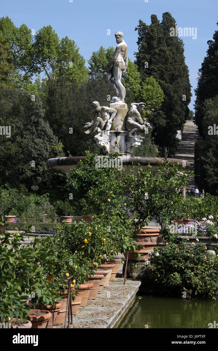 Statue di marmo nel giardino di Boboli di Firenze Foto Stock