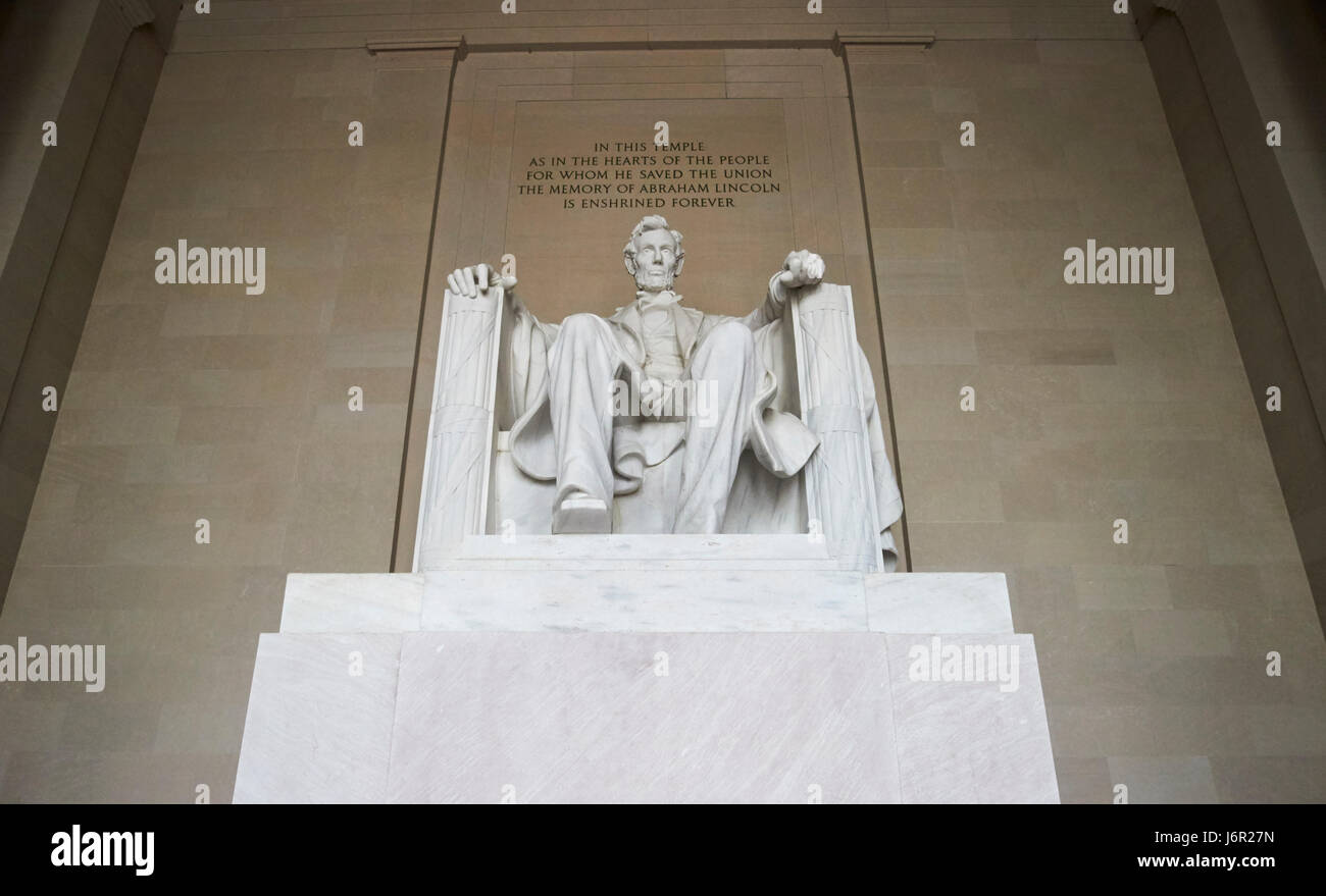 Abraham Lincoln statua all'interno del Lincoln Memorial Washington DC STATI UNITI D'AMERICA Foto Stock