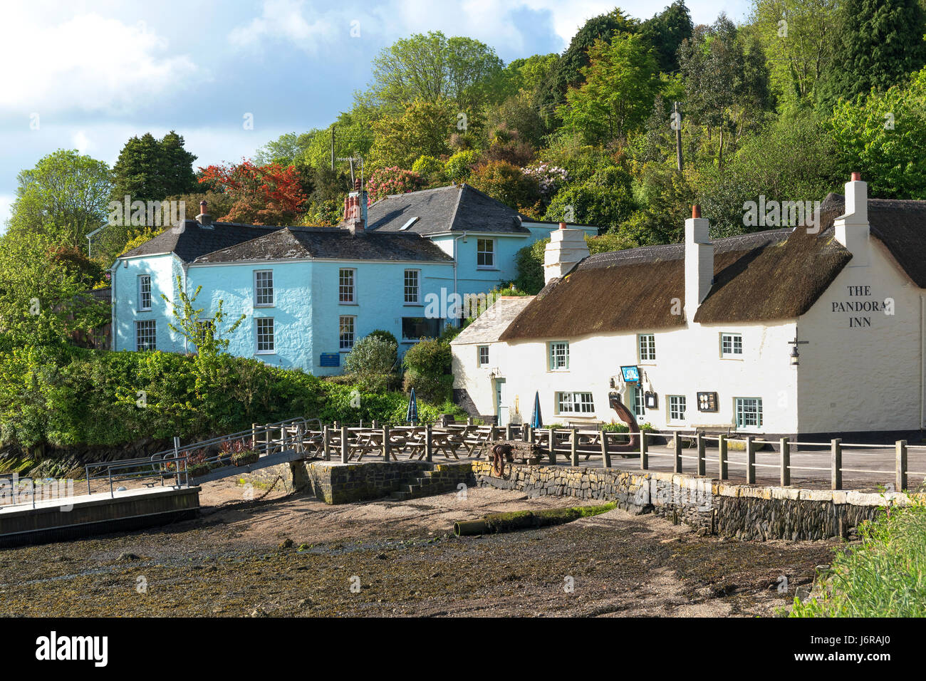 Il Pandora Inn at restronguet creek tra falmouth e truro in Cornovaglia, Inghilterra, Regno Unito Foto Stock