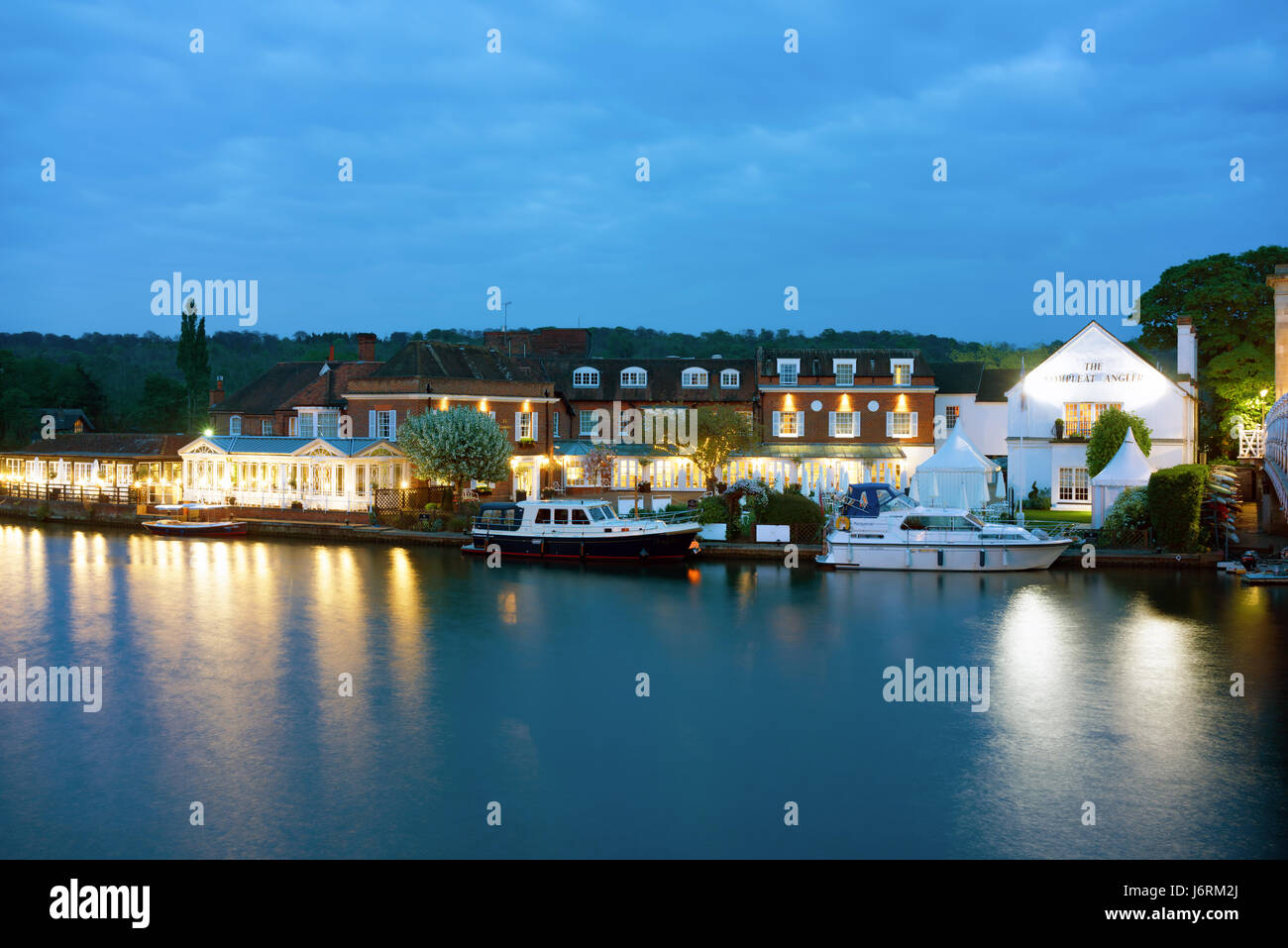 Marlow Bridge Visualizza a Marlow nel Buckinghamshire Foto Stock