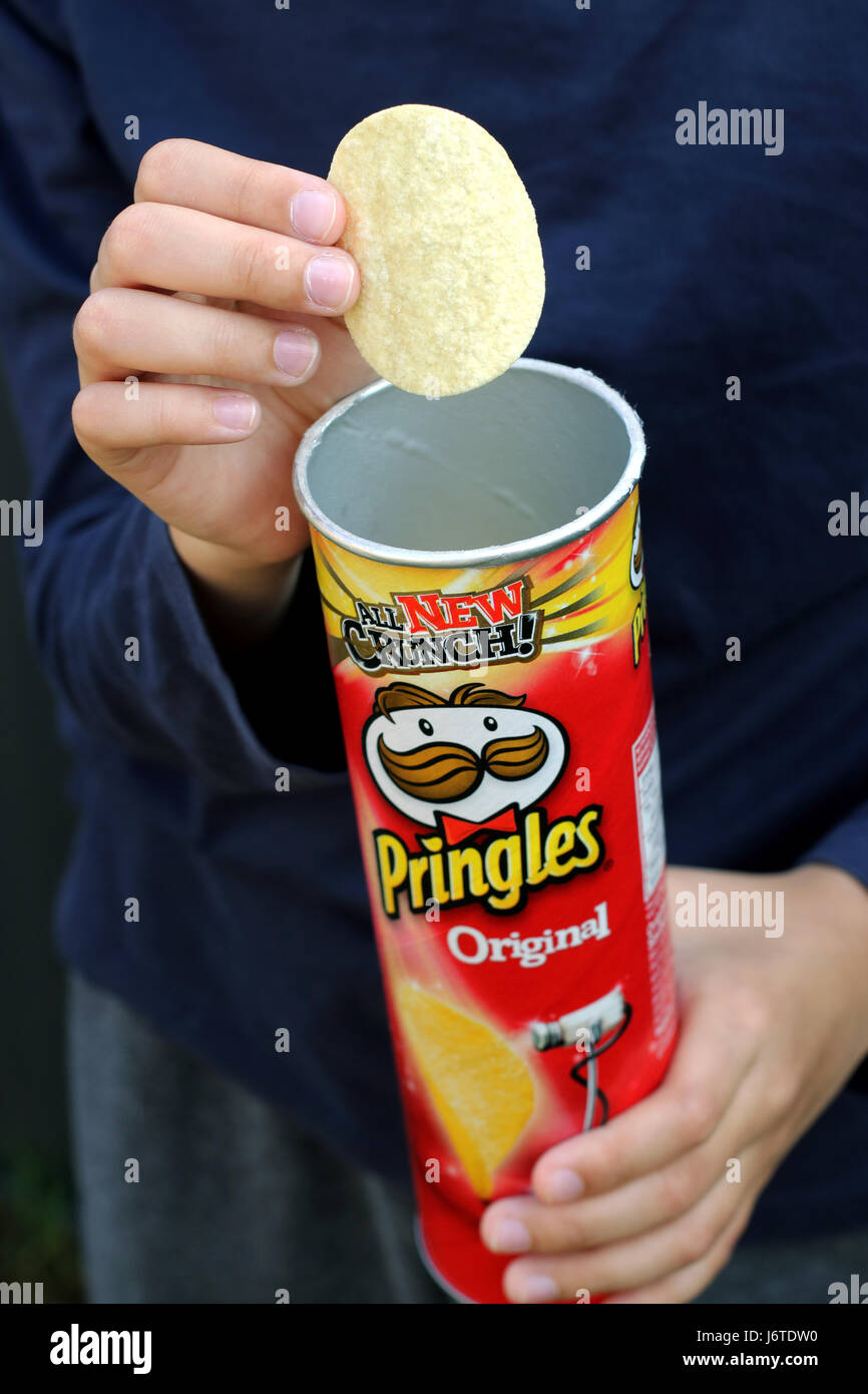 Patatine snack impilabile chip sapore originale Foto Stock