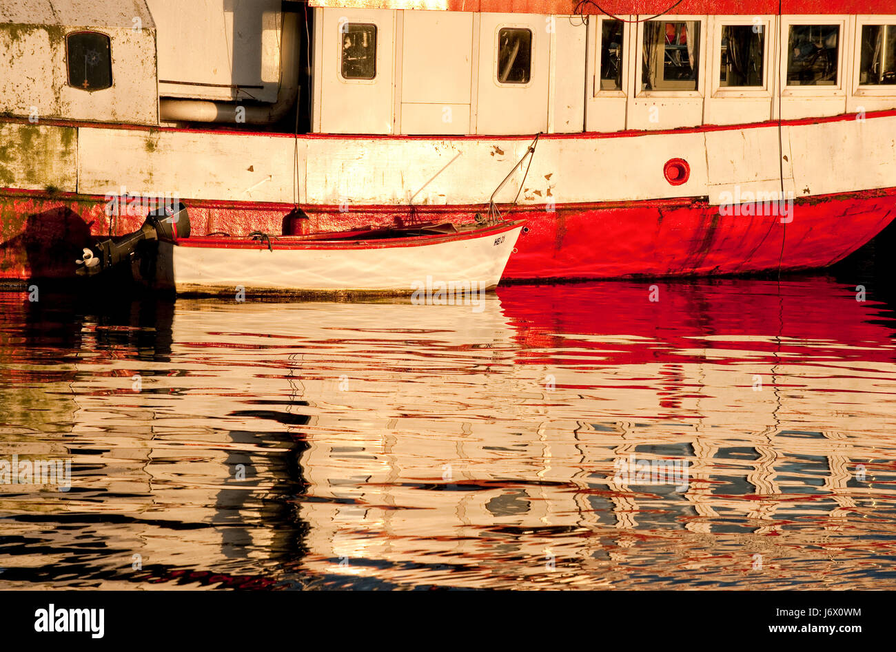 Barche nel sole di sera Foto Stock