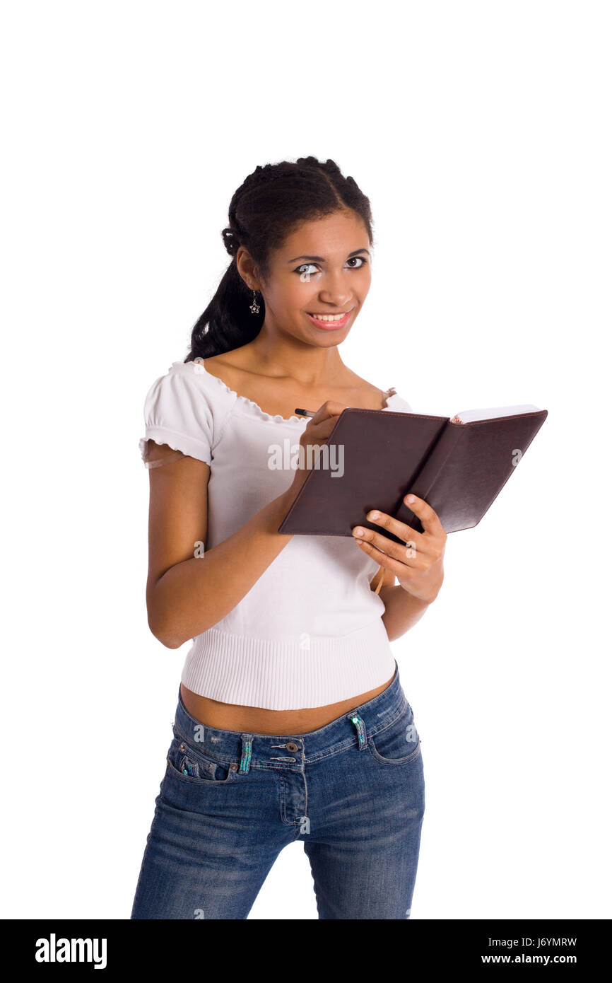 Giovane donna indossa casual azienda prenota isolato su bianco Foto Stock