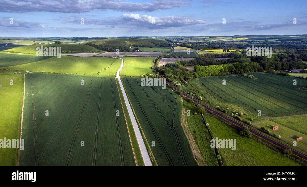 Veduta aerea della Wylye Valley, vicino a Warminster, Wiltshire, Regno Unito Foto Stock