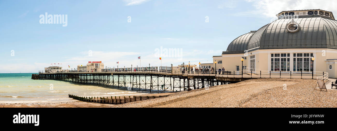 Worthing Pier panorama, West Sussex, Regno Unito Foto Stock