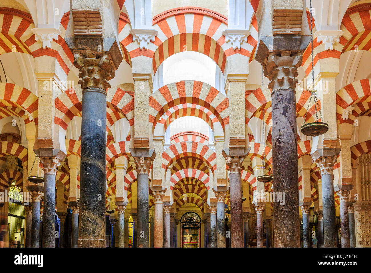 CORDOBA, Spagna - 29 Settembre 2016: vista interna di La Cattedrale Mezquita di Cordova, Spagna. Cattedrale costruita all'interno dell'ex Grande moschea. Foto Stock