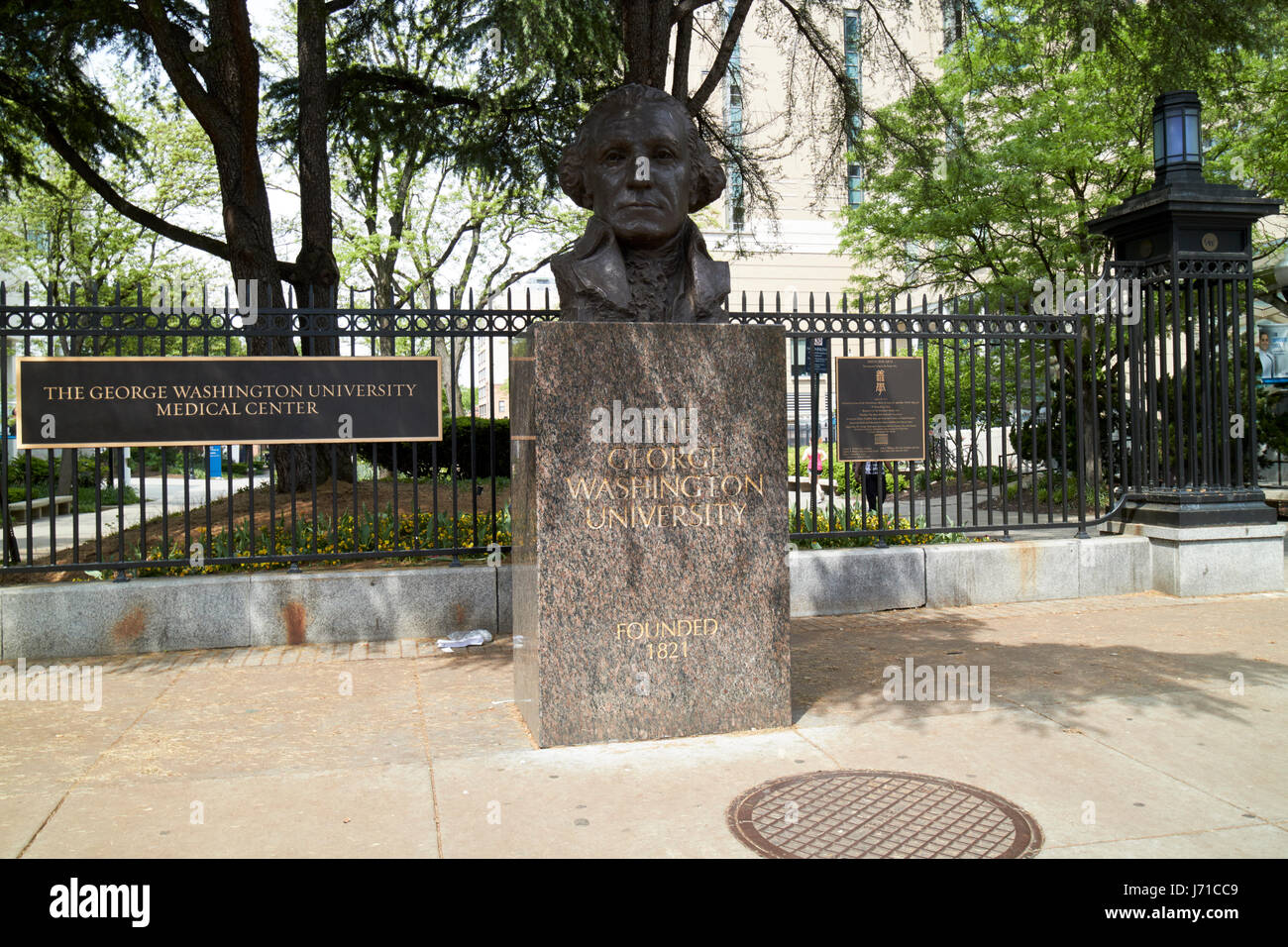 Busto di George Washington presso la George Washington University Medical Center di Washington DC, Stati Uniti d'America Foto Stock