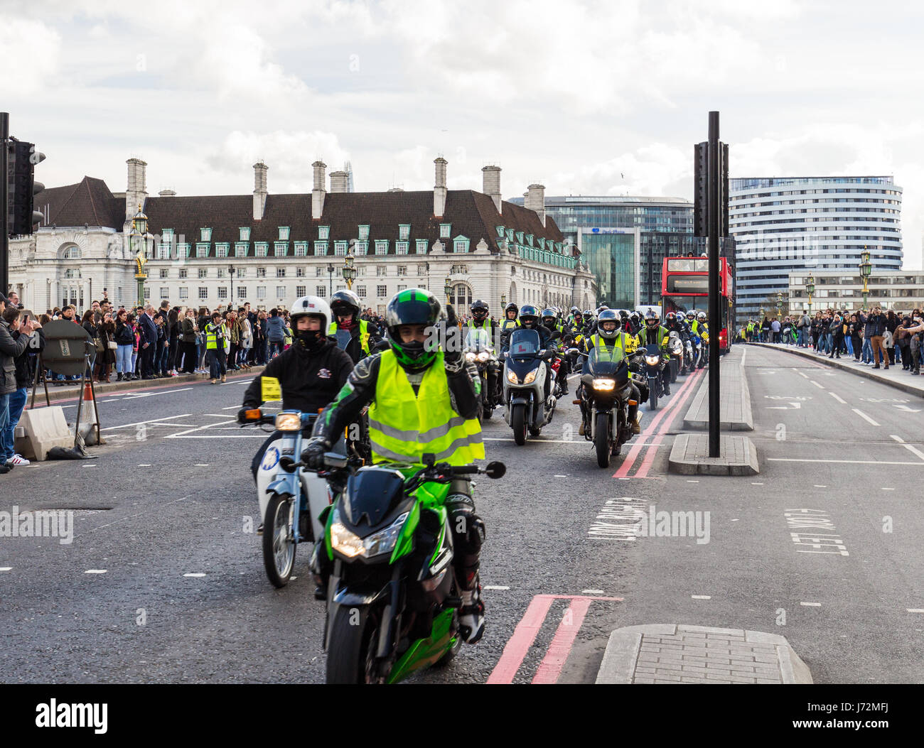 London, Regno Unito - 1 Aprile, 2017. Una petizione chiede al nuovo sindaco di Londra Sadiq Khan prendere misure immediate per affrontare un "epidemia" del motociclo furto ho Foto Stock
