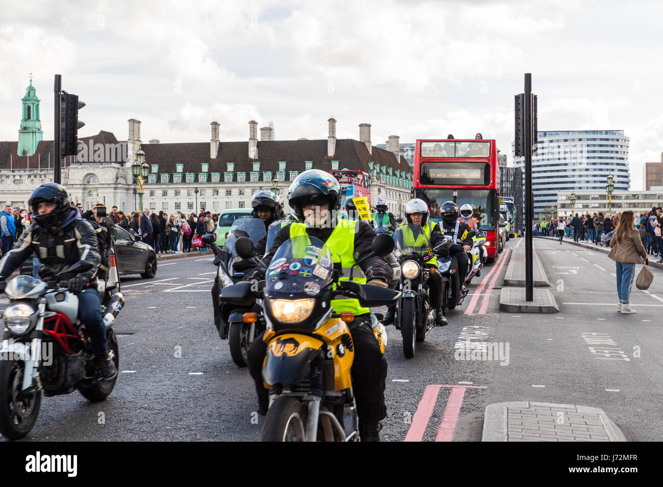 London, Regno Unito - 1 Aprile, 2017. Una petizione chiede al nuovo sindaco di Londra Sadiq Khan prendere misure immediate per affrontare un "epidemia" del motociclo furto ho Foto Stock