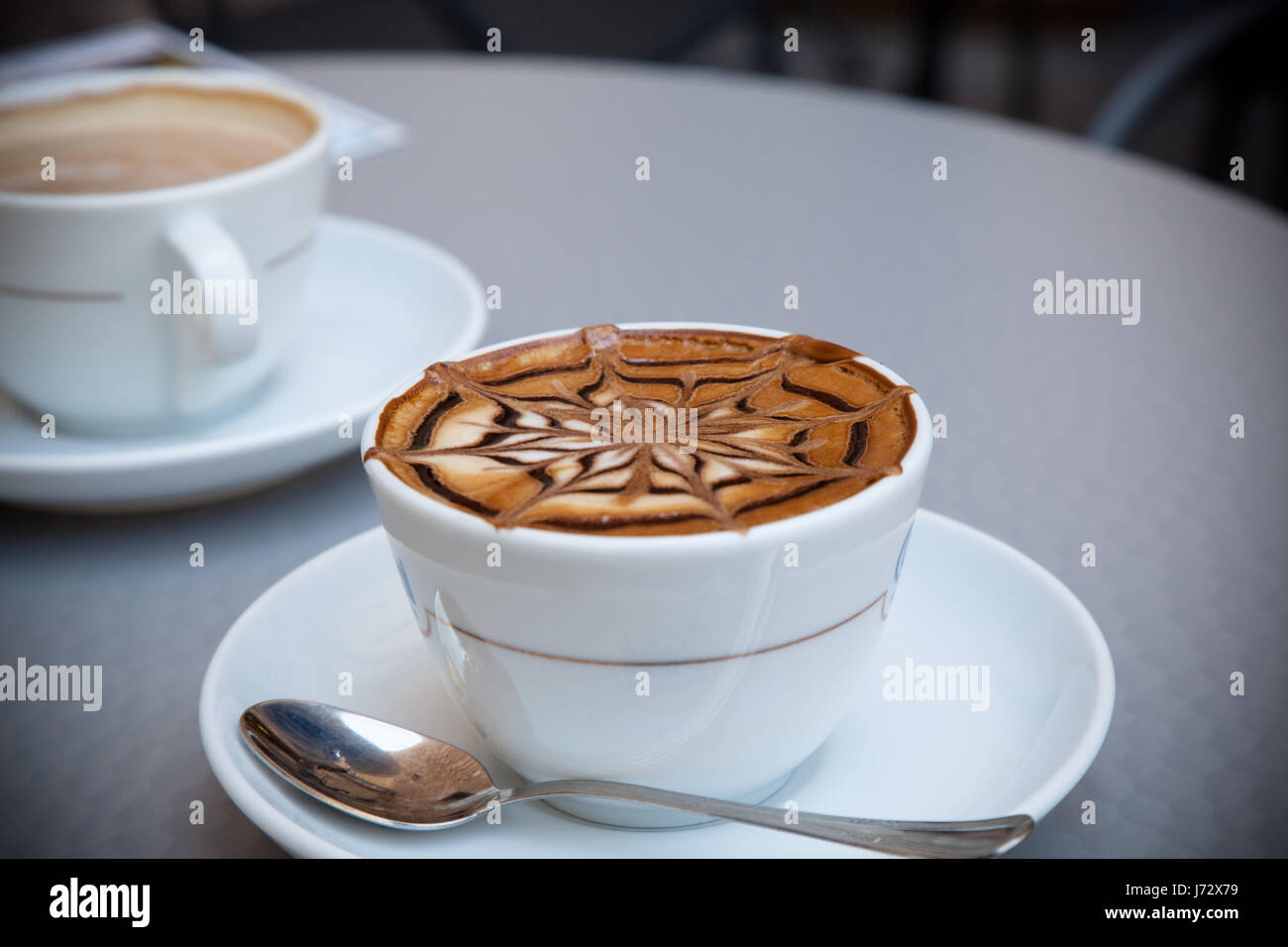 Ristorante di tazza di latte crema di caffè espresso cappuccino cappuccino tabella cafe Foto Stock