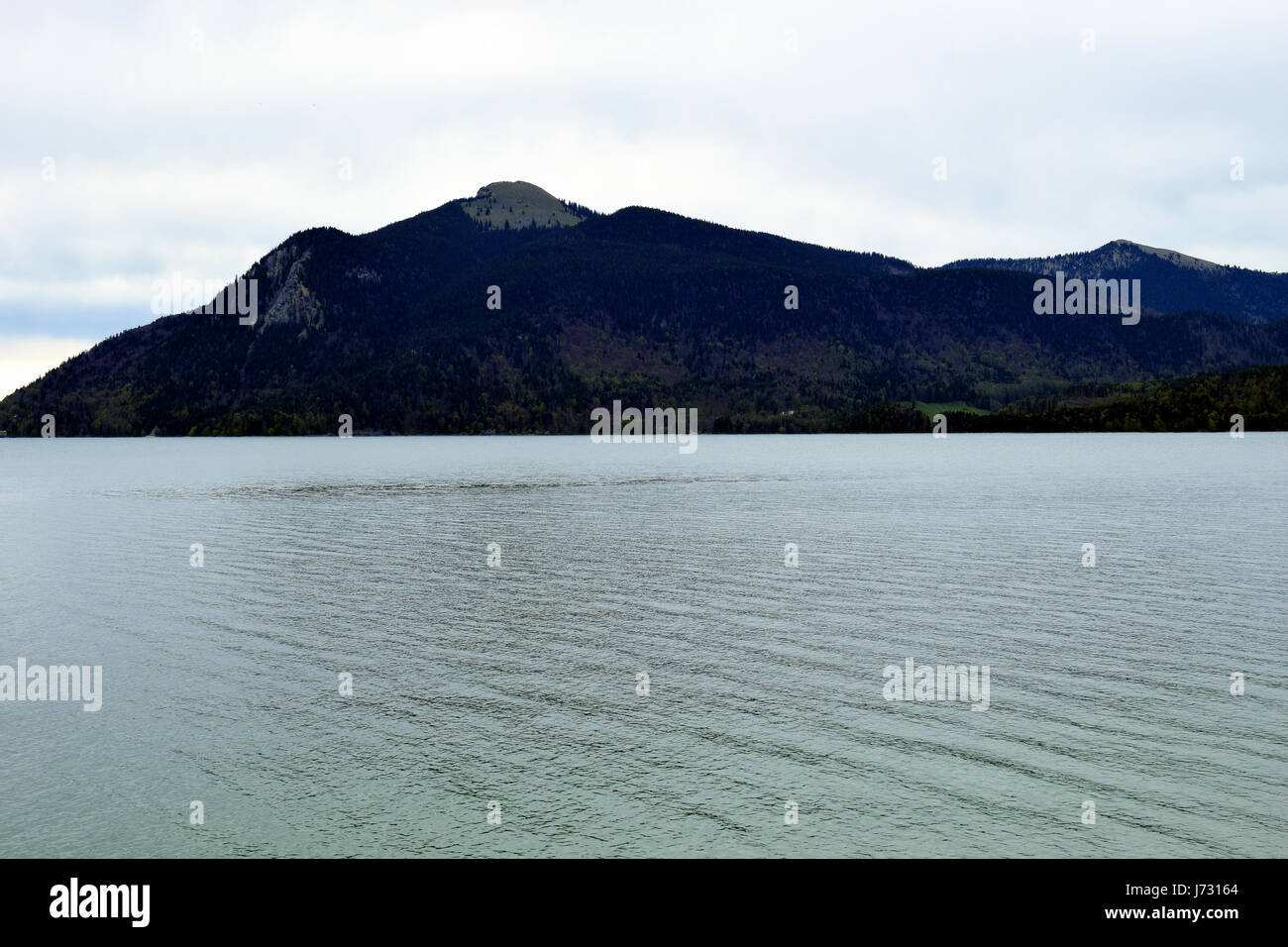 Lago alpino Walchensee, Baviera, Germania. Conosciuto anche come Lago di Walchen. Foto Stock