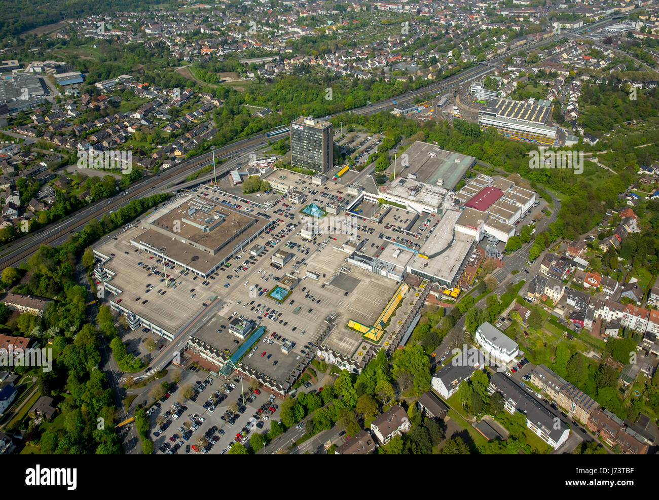 Centro commerciale sull'A40, centro Rhine-Ruhr, Max-Halbach-Straße, Mülheim an der Ruhr, la zona della Ruhr, Renania settentrionale-Vestfalia, Germania,Einkaufszentrum un Foto Stock