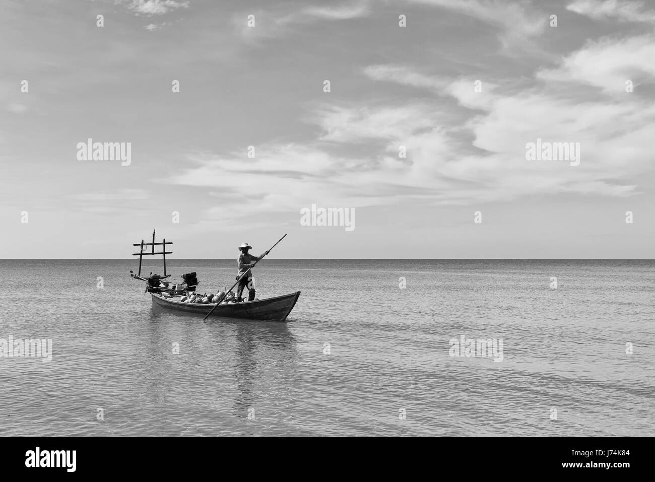 Barca con noci di cocco Foto Stock