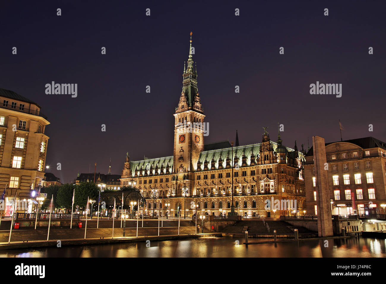 Il Rathaus Amburgo di notte Foto Stock