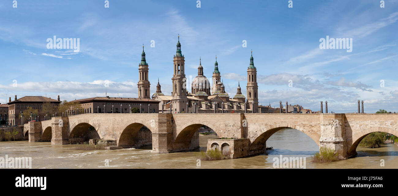 Saragozza, Spagna - Basilica de Nuestra Senora del Pilar Foto Stock