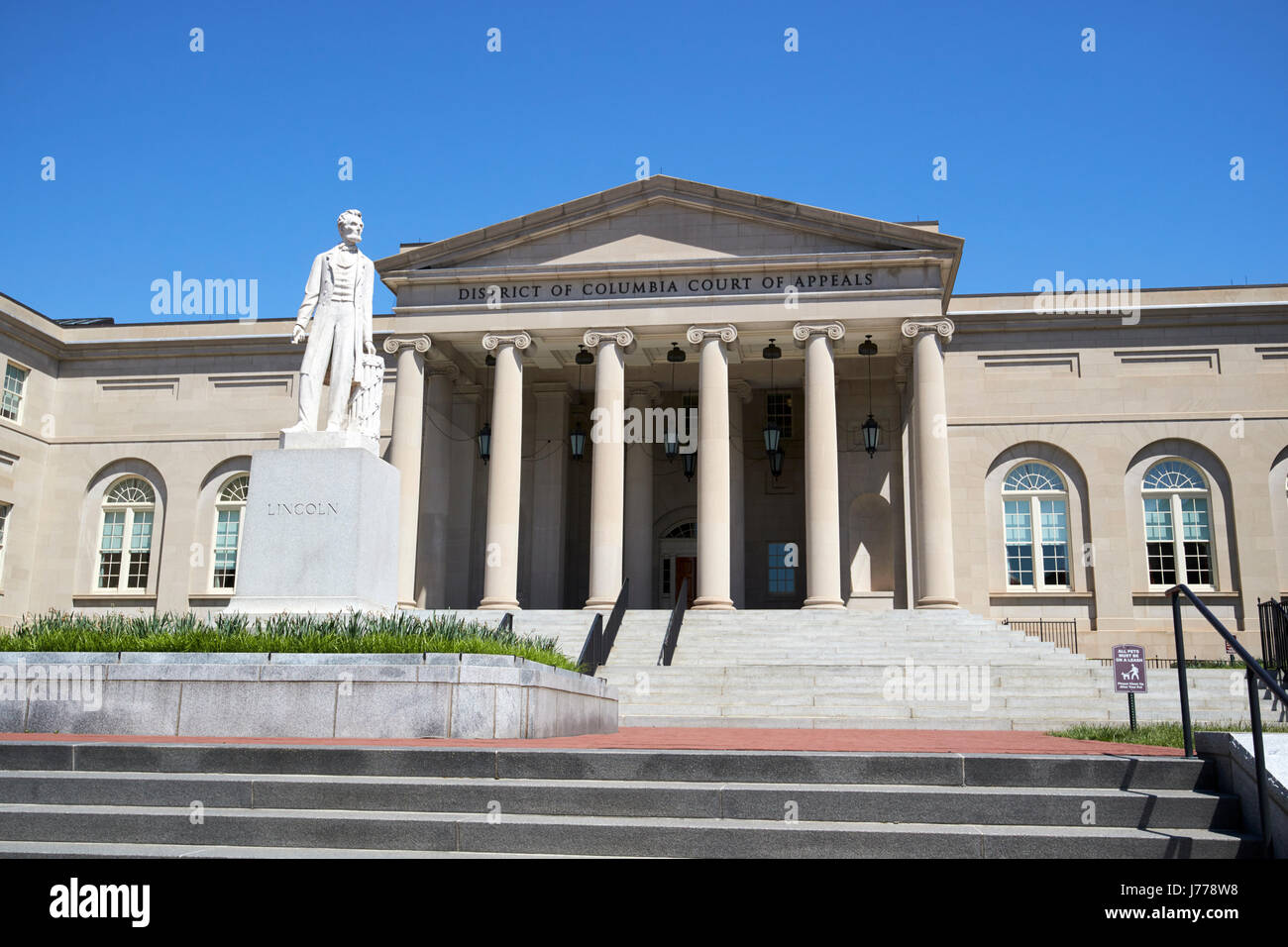 Distretto di Columbia City Hall ora la corte di appello e di Abraham Lincoln statua magistratura square Washington DC USA Foto Stock
