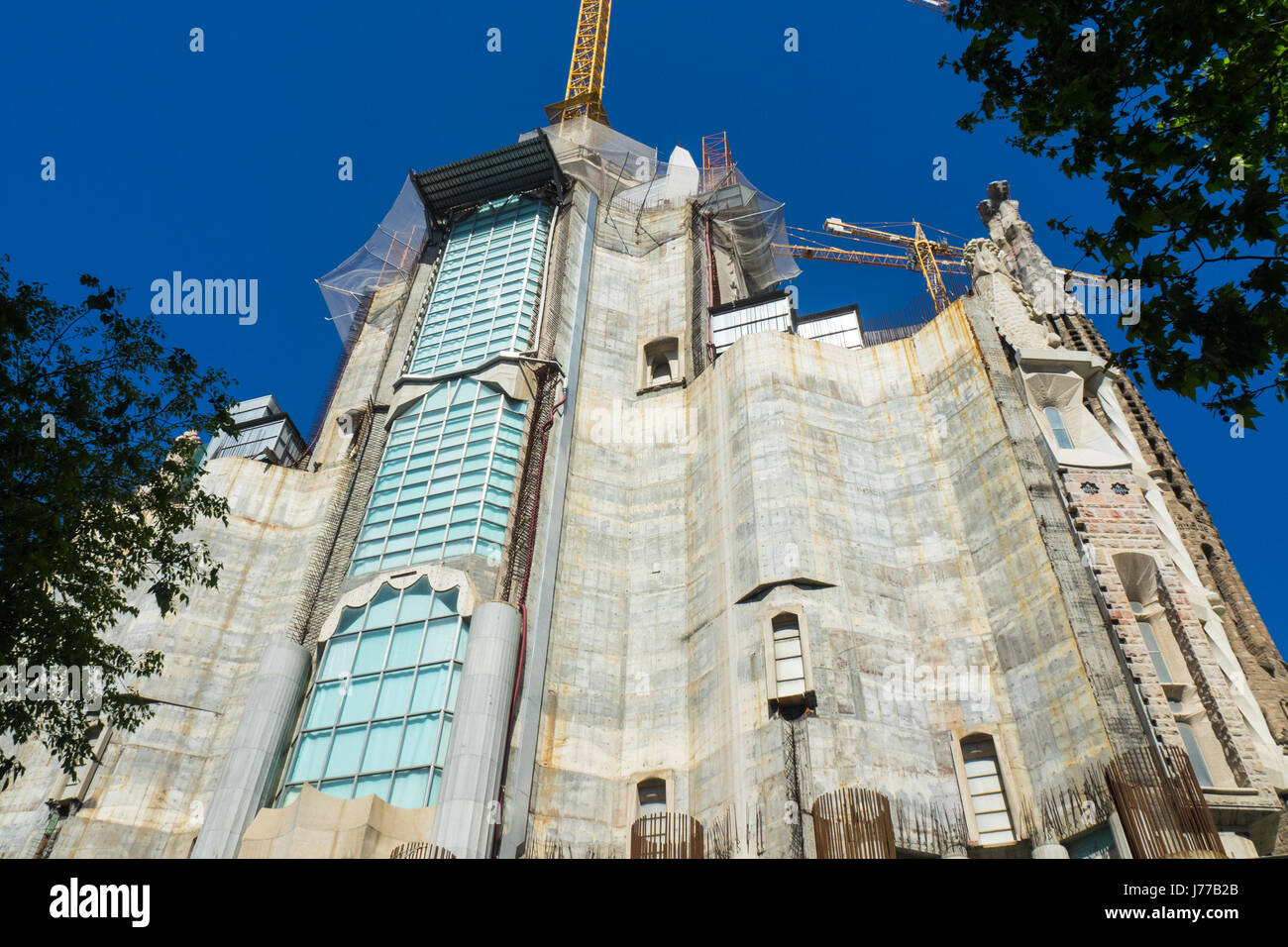 Gloria facciata di La Sagrada Familia di Gaudi' Basilica ancora in costruzione, Barcelona, Spagna. Foto Stock