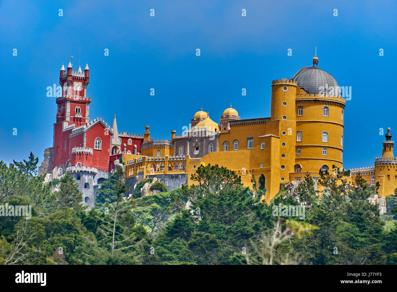 La pena Palace è un castello Romanticist in São Pedro de Penaferrim, nel comune di Sintra, Portogallo. Foto Stock